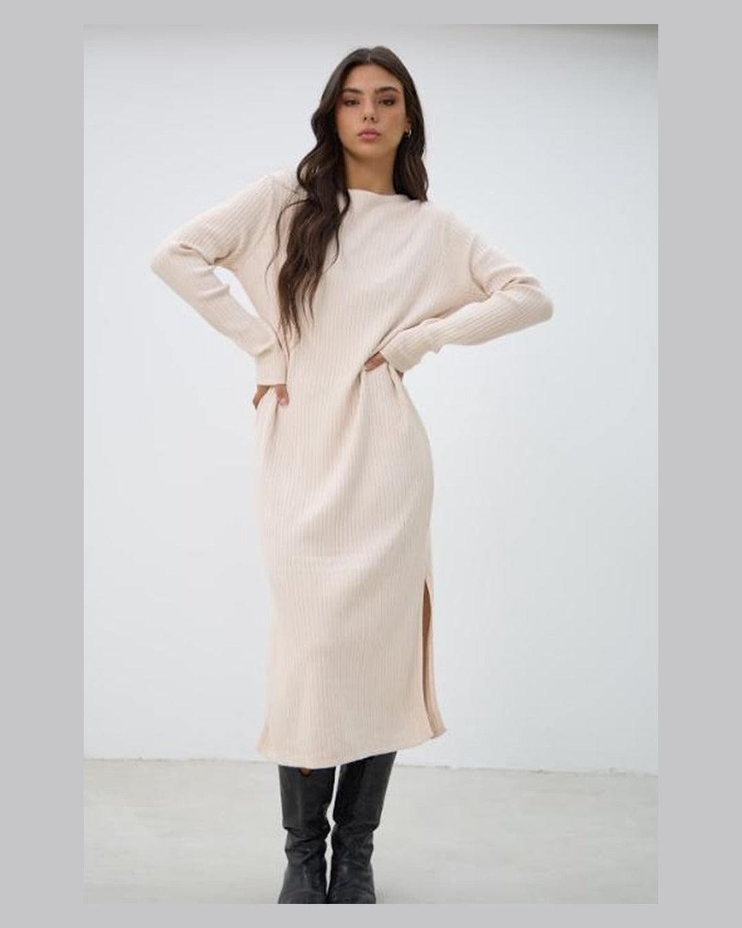 VESTIDO BEIGE